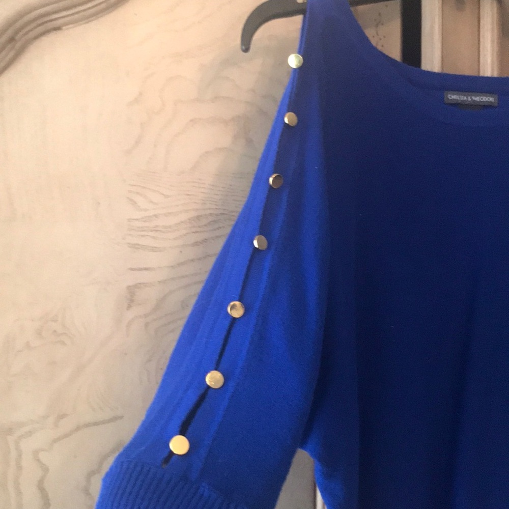 Blue sweater - Picture 2 of 2